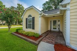 106 Irish Oak Drive photo 4
