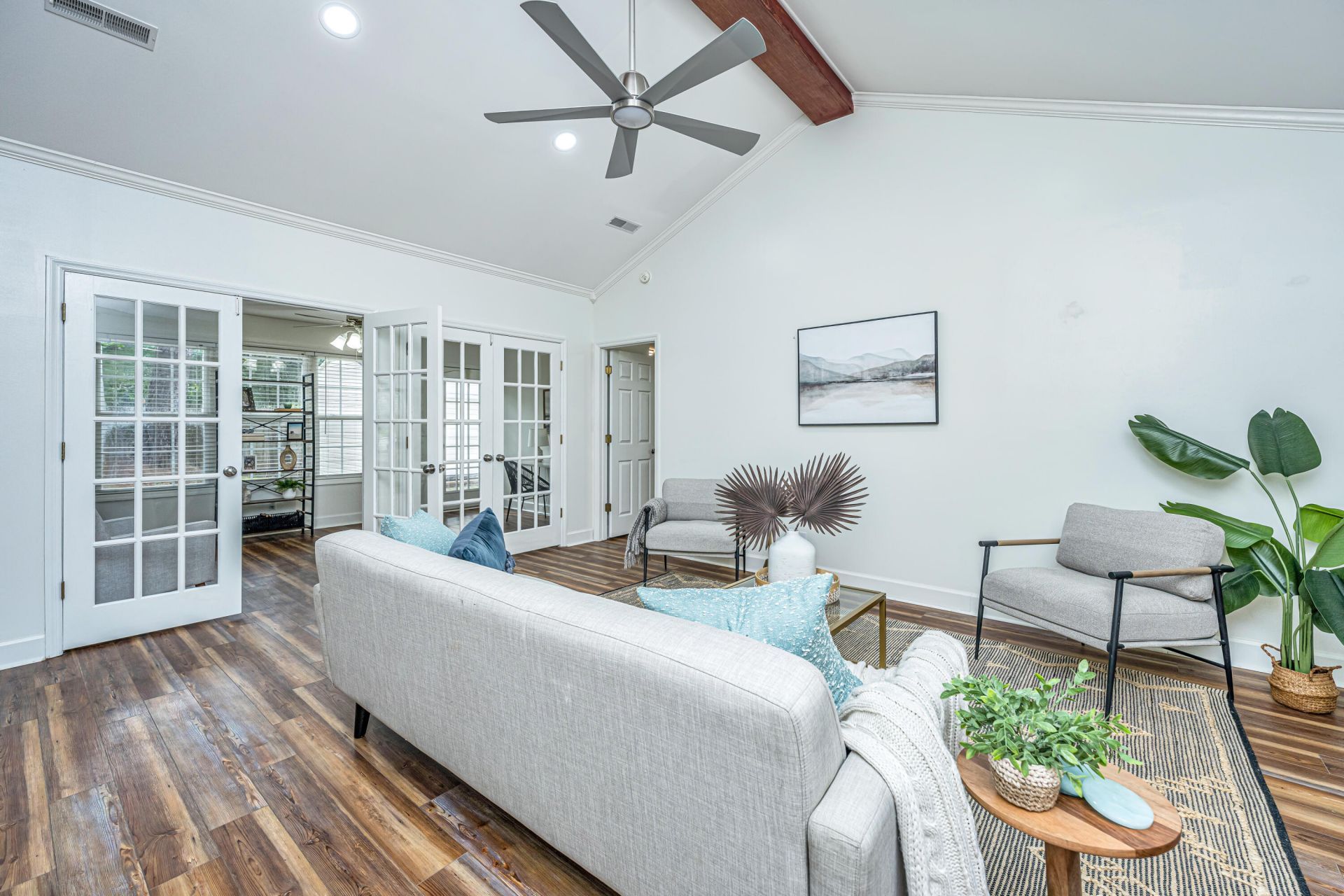 106 Irish Oak Drive Photo 6