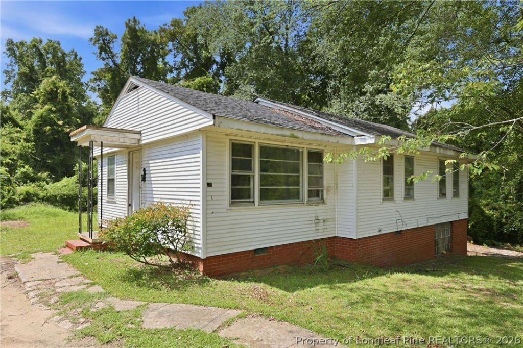 319 Stuart Avenue, Fayetteville, NC 28301 Main Photo