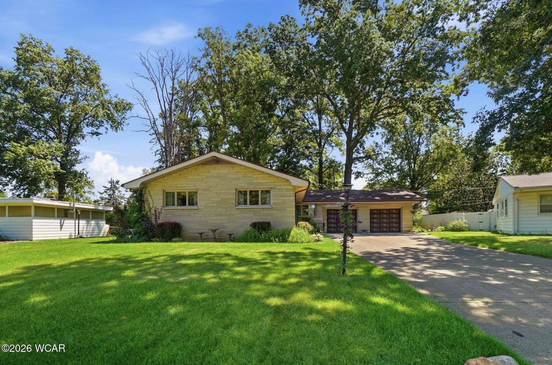 215 S Dale Drive, Lima, OH 45805 Main Photo