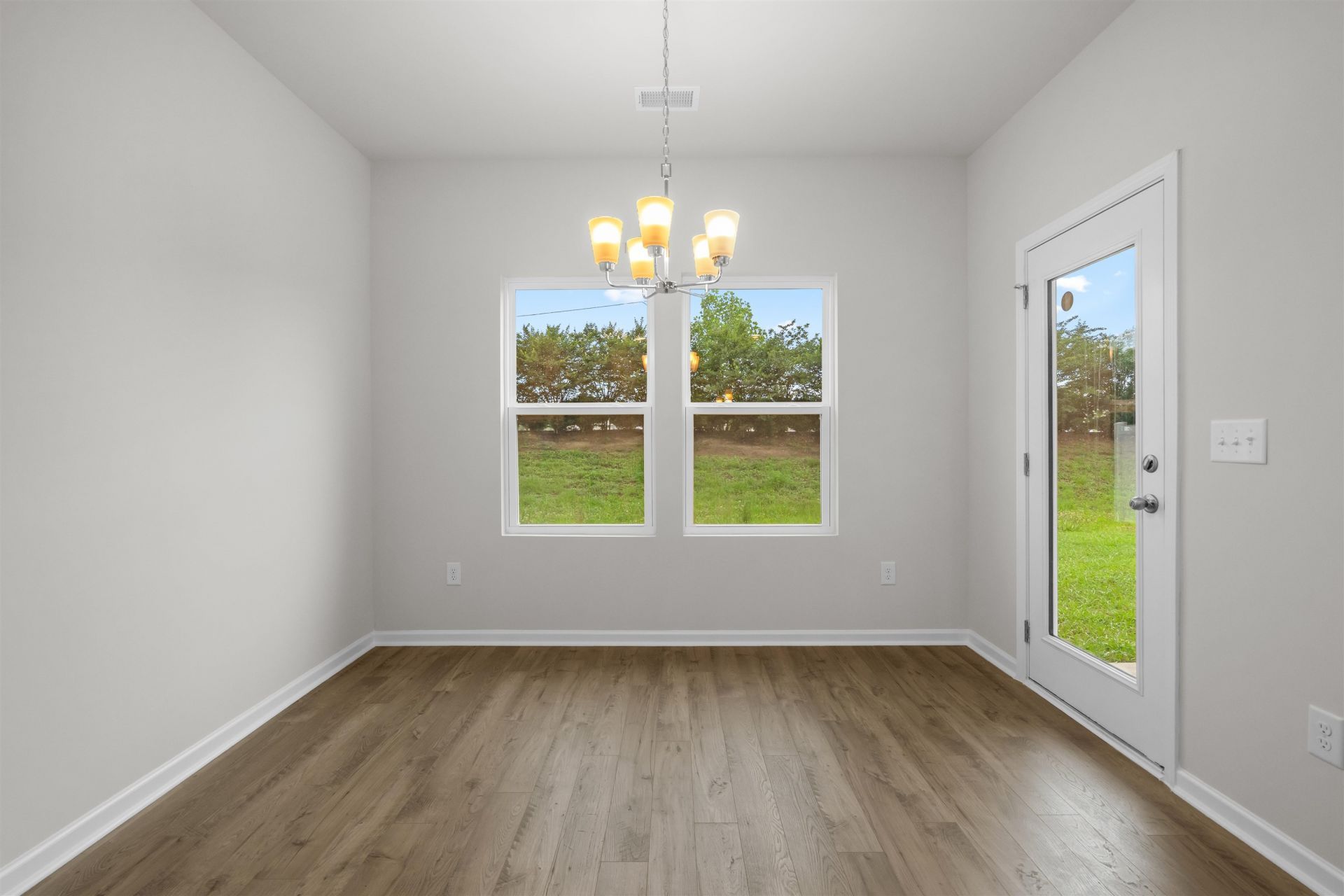2400 Campton Loop  Photo 14