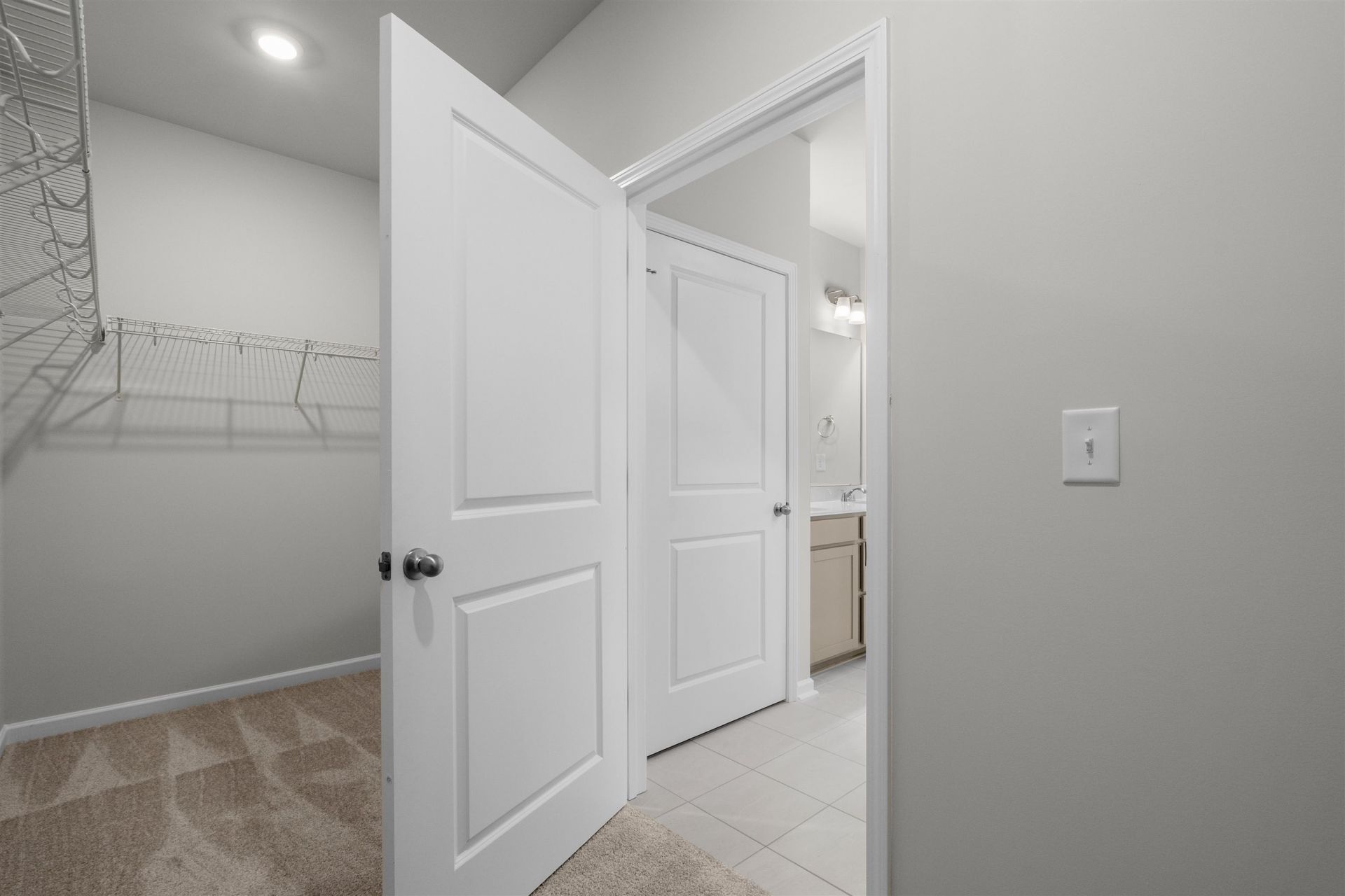 2400 Campton Loop  Photo 21