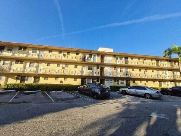 2820 NE 201ST Terrace, Unit F106, Aventura, FL 33180