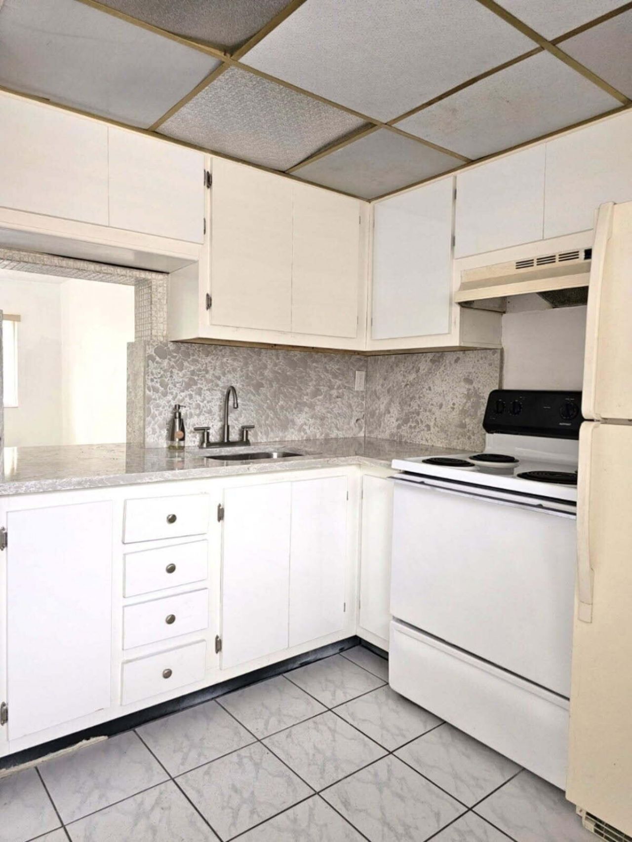 2820 NE 201st Terrace, Unit F106, Aventura, FL 33180 Photo