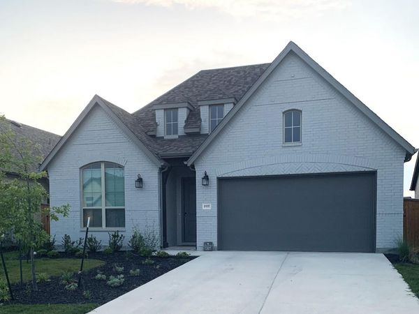 1937 Sir Nathaniel LN, Leander, TX 78641