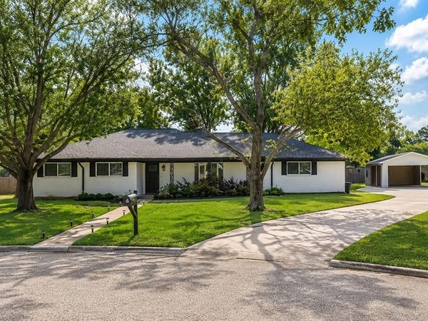 112 Royal Lane, Commerce, TX 75428
