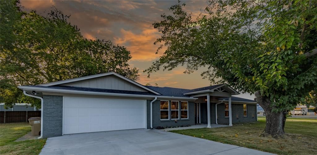 128 N Osborn Street , Alba, TX 75410 Main Photo
