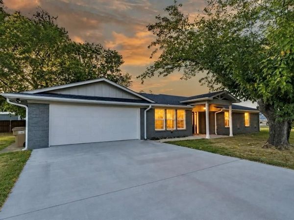 128 N Osborn Street, Alba, TX 75410