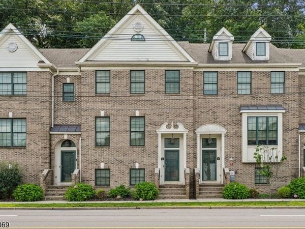 36 Bloomfield Ave, Essex Fells, NJ 07021