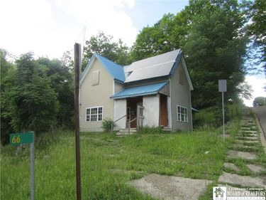 66 Waverly Street, Cattaraugus, NY 14719
