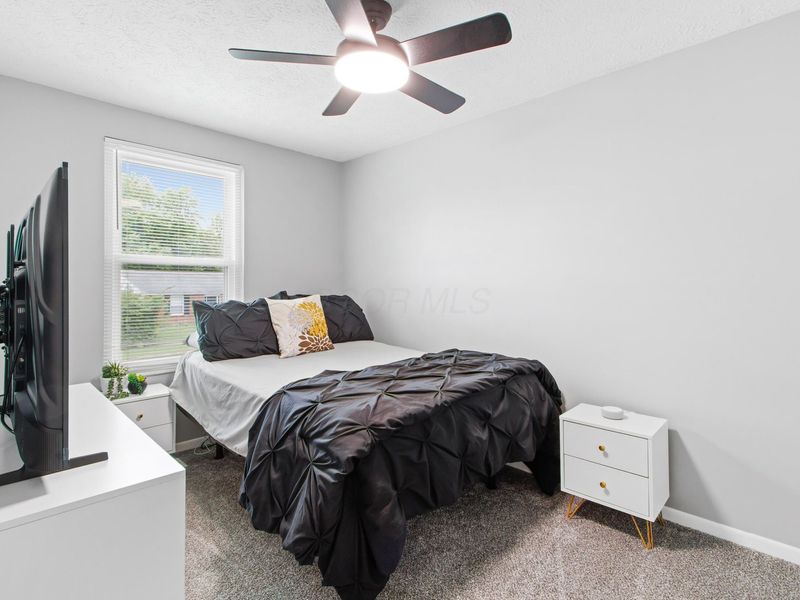 862 Eliots Oak Road, Columbus, OH 43228 Photo 14