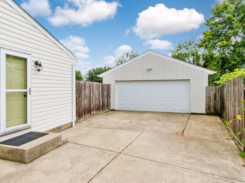 862 Eliots Oak Road, Columbus, OH 43228 Photo 20