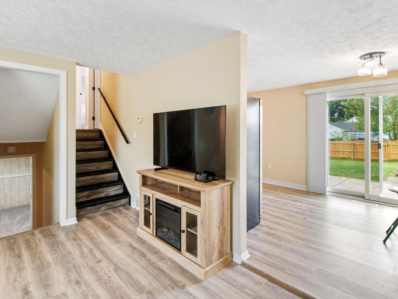 862 Eliots Oak Road, Columbus, OH 43228 Photo 5