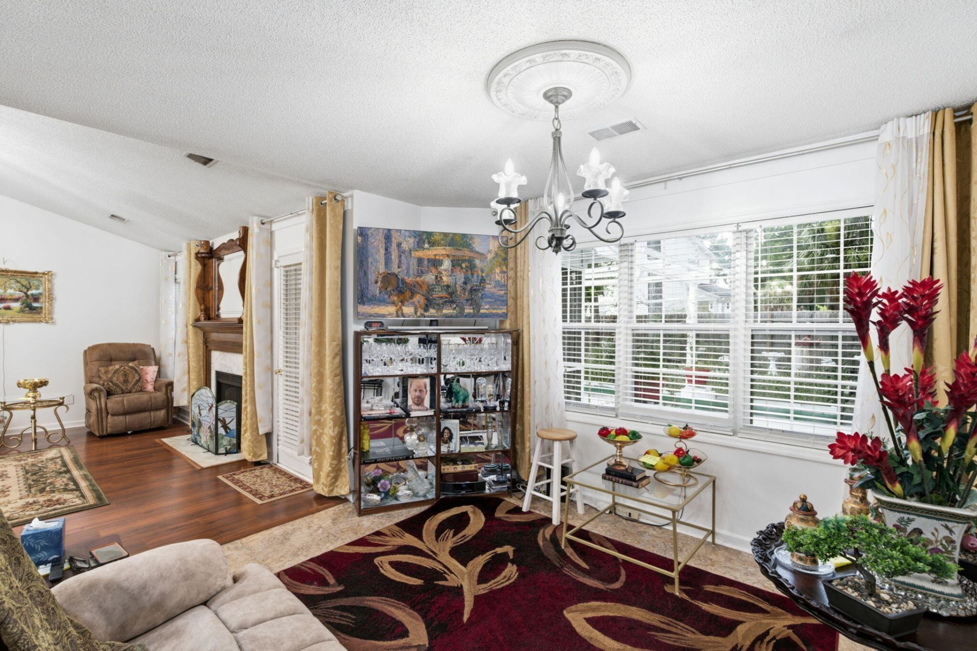 5408 Vernon Place Photo 13