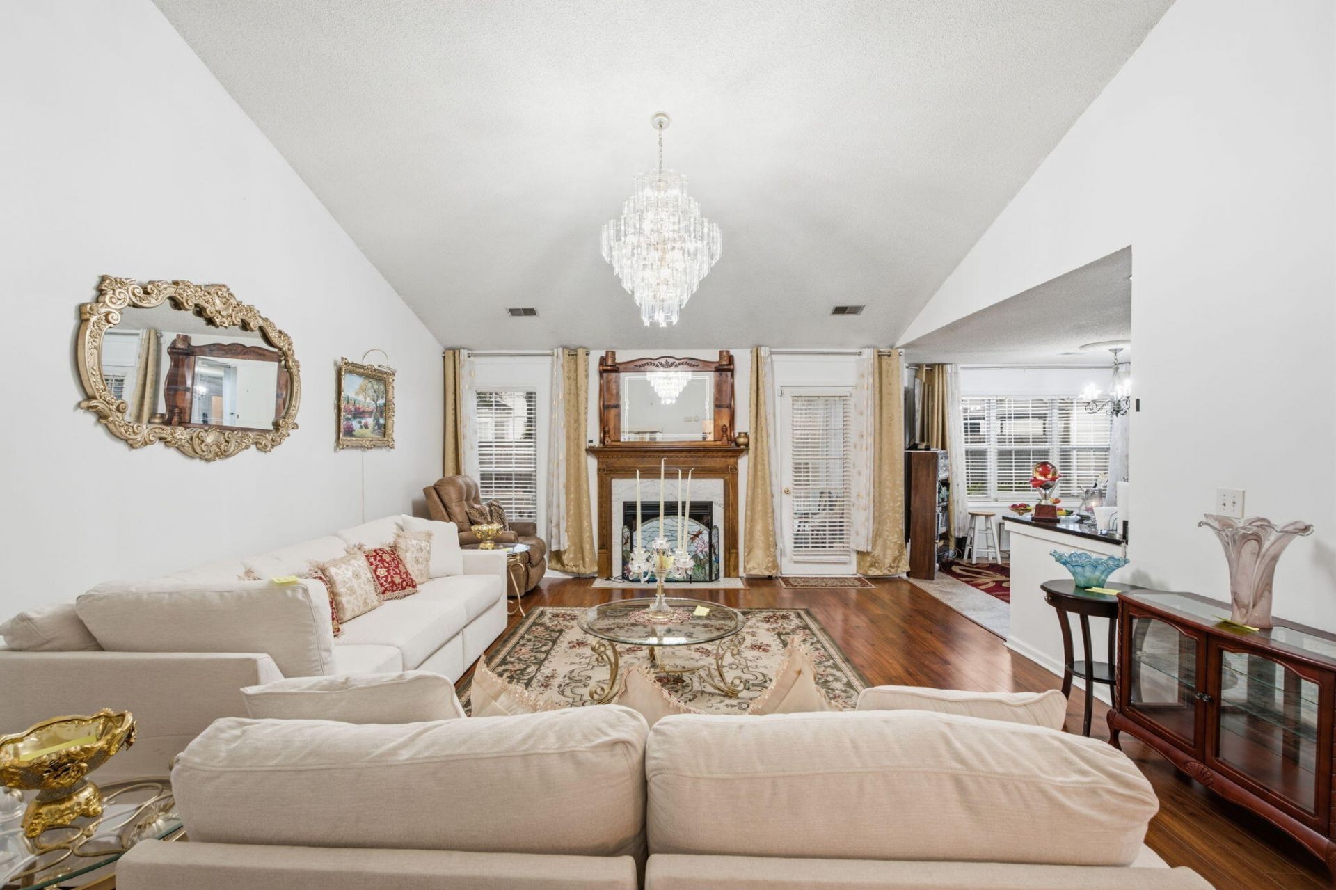 5408 Vernon Place Photo 15