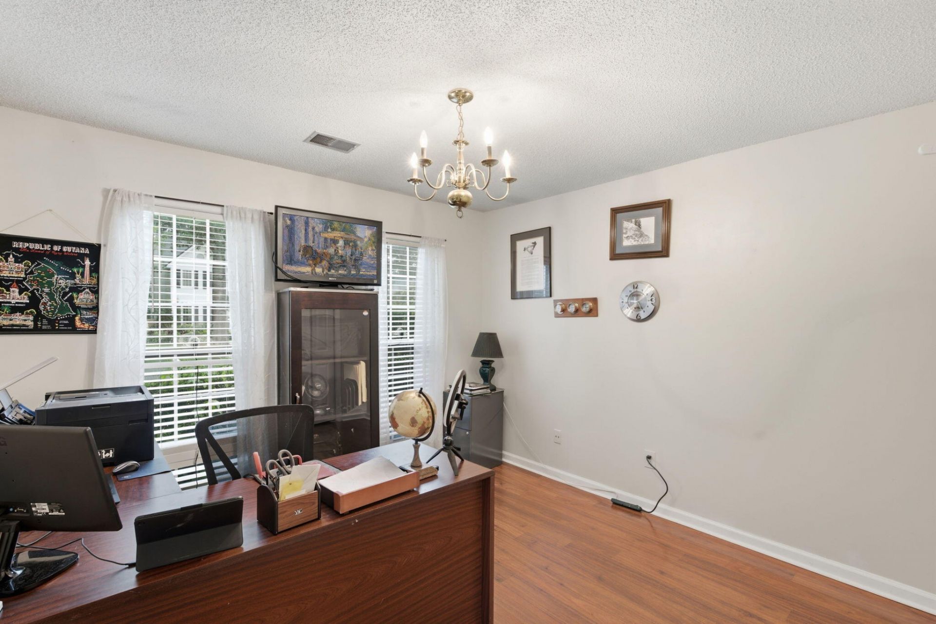5408 Vernon Place Photo 23