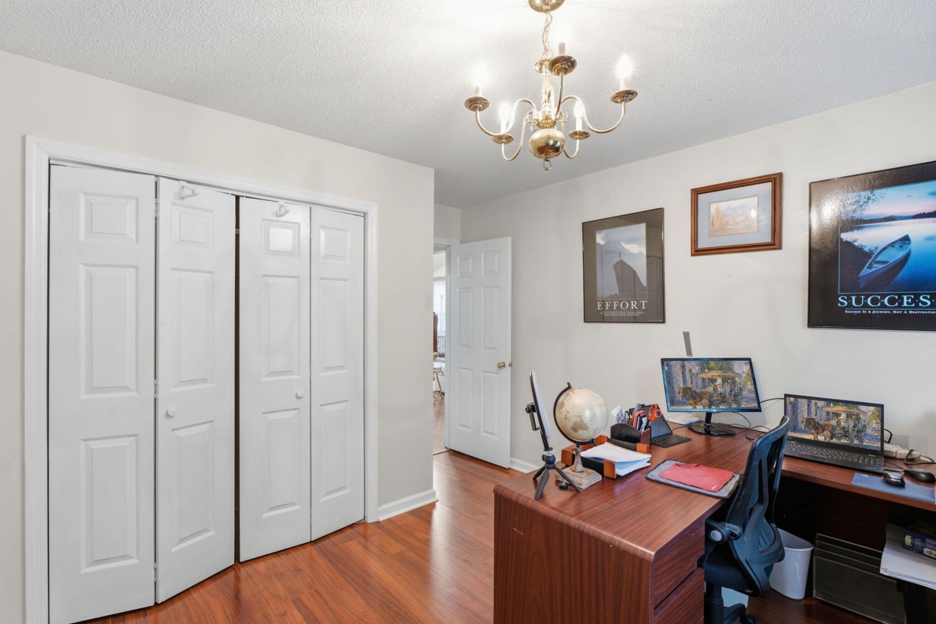 5408 Vernon Place Photo 24