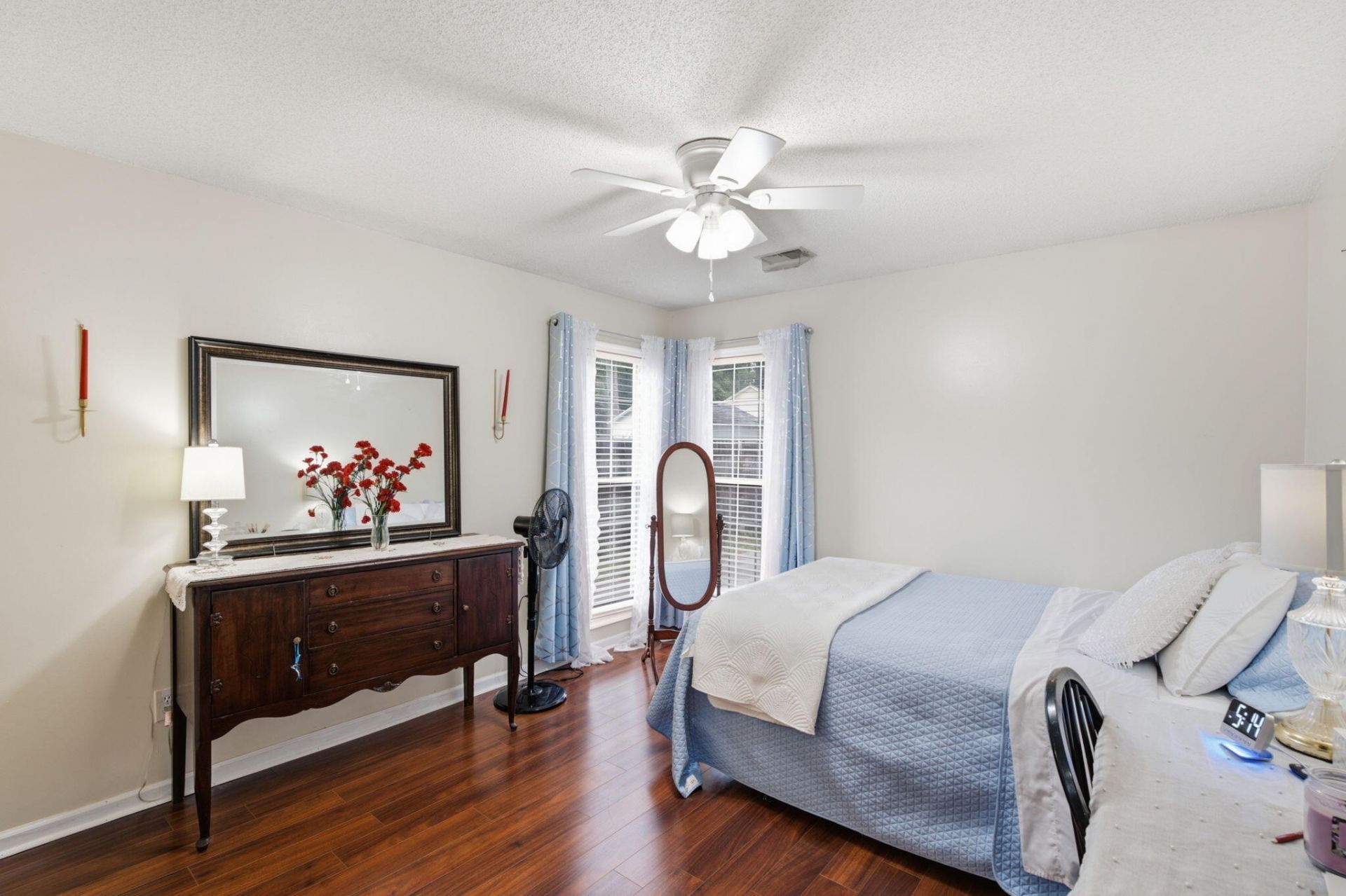 5408 Vernon Place Photo 27