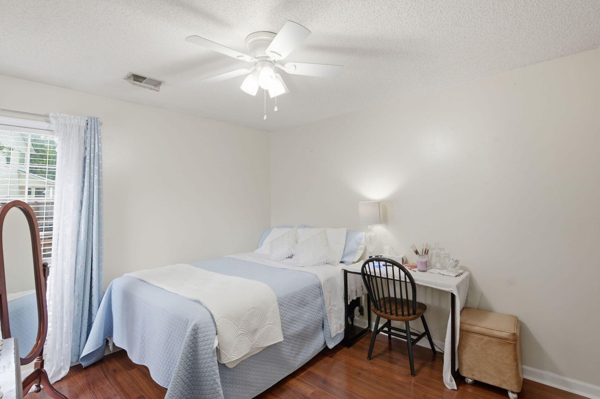 5408 Vernon Place Photo 28