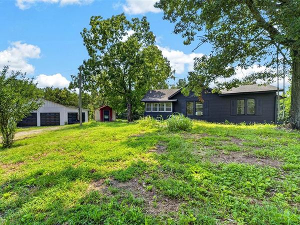 783 Jack Simmons Road , Bowling Green, KY 42101