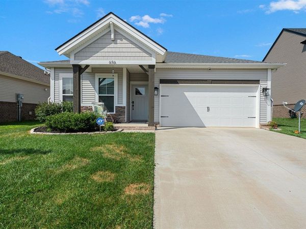 656 Big Leaf Avenue , Bowling Green, KY 42104