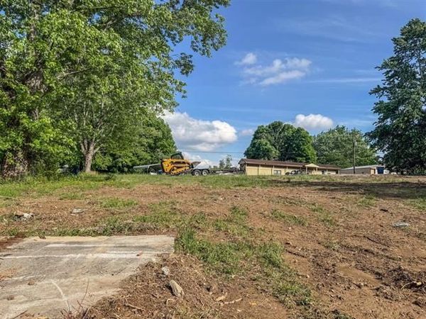 201 Barren Drive , Scottsville, KY 42164