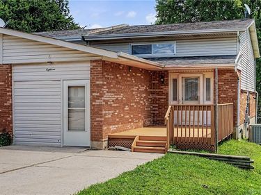 18 Highridge Court, Franklin, OH 45005