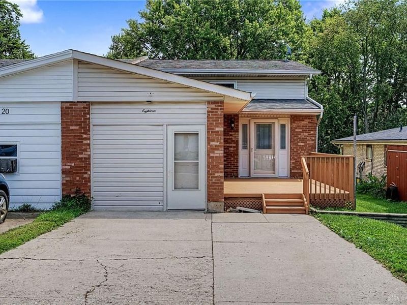 18 Highridge Court, Franklin, OH 45005 Photo 2