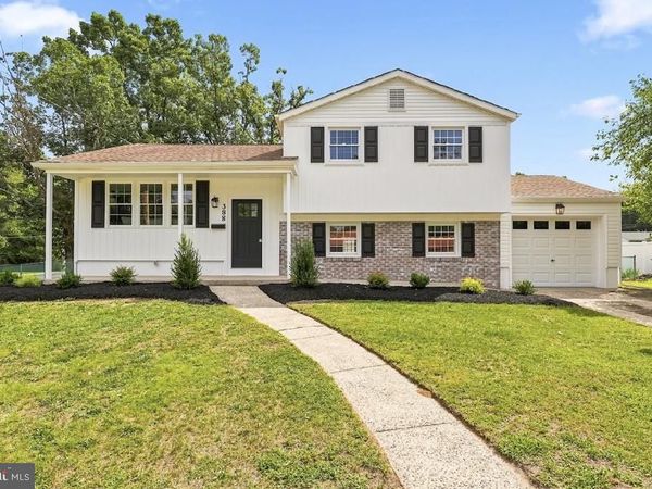 388 CLEVELAND AVENUE, WEST BERLIN, NJ 08091