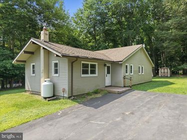 118 WILD CHERRY ROAD, EAST STROUDSBURG, PA 18301