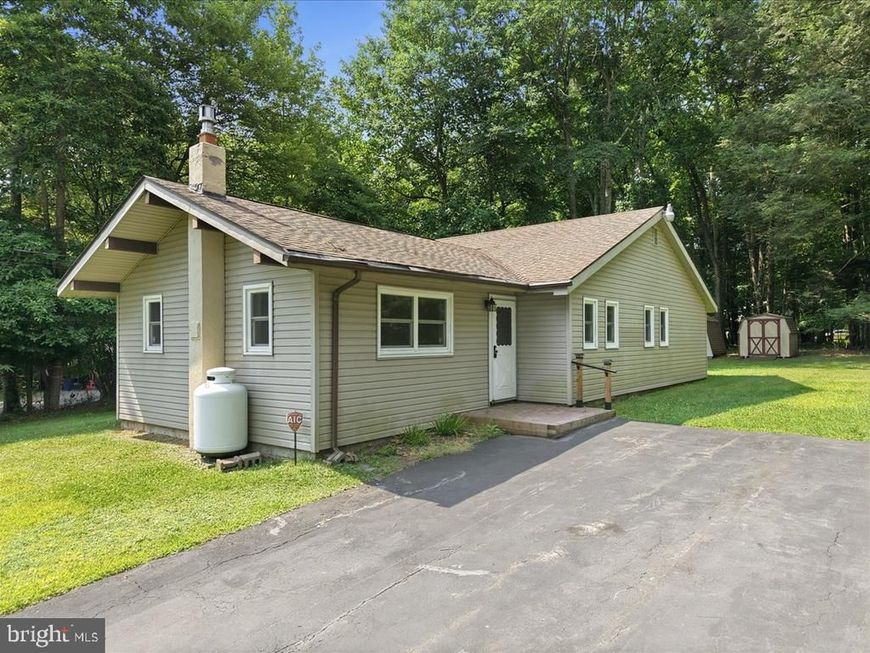 118 Wild Cherry Road, East Stroudsburg, PA 18301 Main Photo