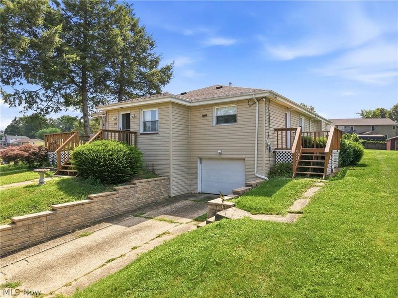 172 Meadow Road , Wintersville, OH 43953 Photo 3