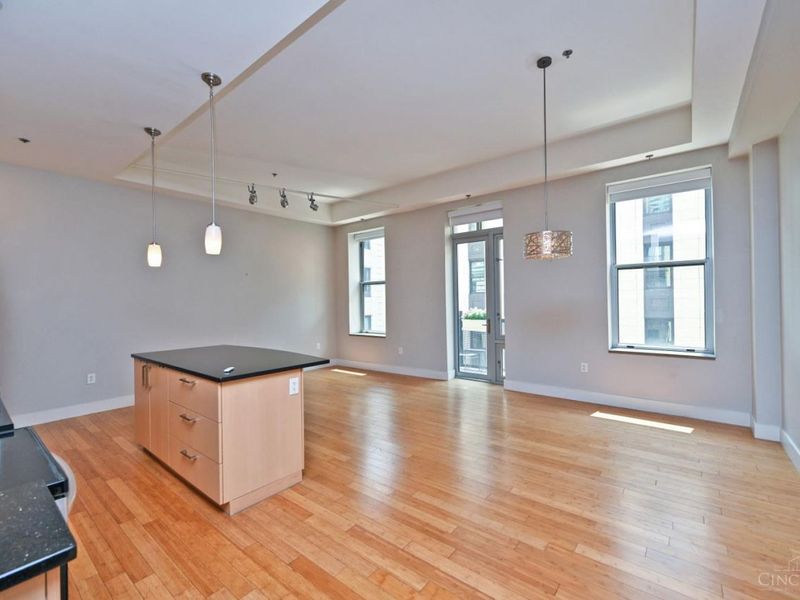 15 W Fourth Street, Unit 401, Cincinnati, OH 45202 Photo 16