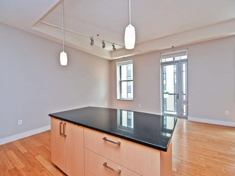15 W Fourth Street, Unit 401, Cincinnati, OH 45202 Photo 25