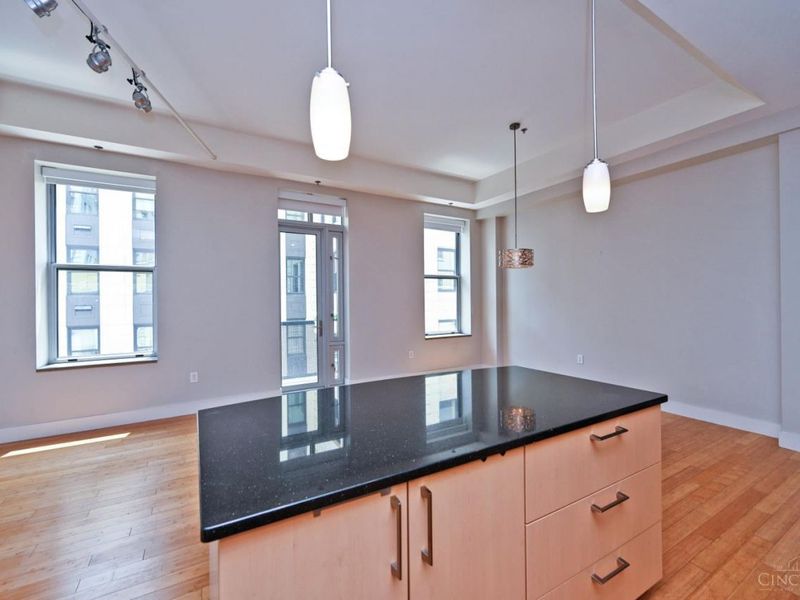 15 W Fourth Street, Unit 401, Cincinnati, OH 45202 Photo 28