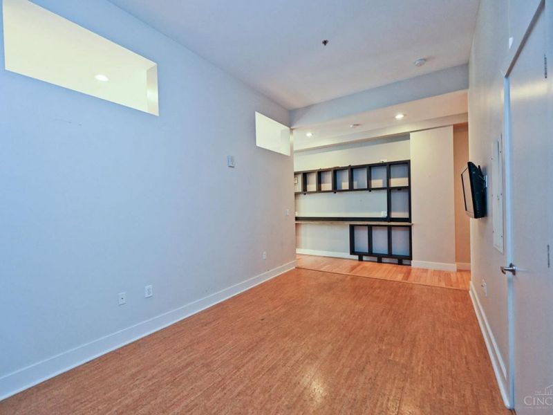 15 W Fourth Street, Unit 401, Cincinnati, OH 45202 Photo 32