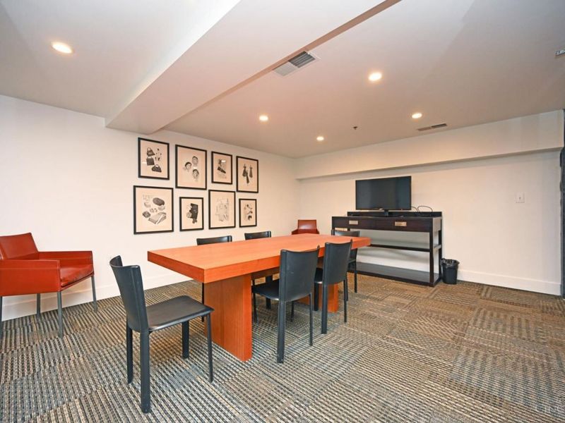 15 W Fourth Street, Unit 401, Cincinnati, OH 45202 Photo 48