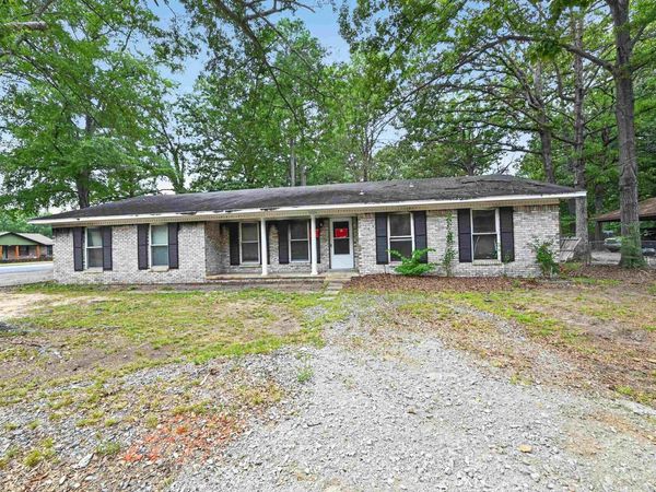 10300 Valley Drive, Little Rock, AR 72209