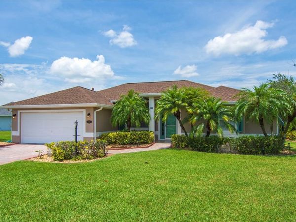 1025 Southlakes Way SW, Vero Beach, FL 32968