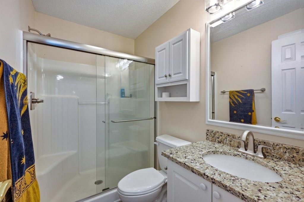 627 Woodmoor Dr.  Photo 12