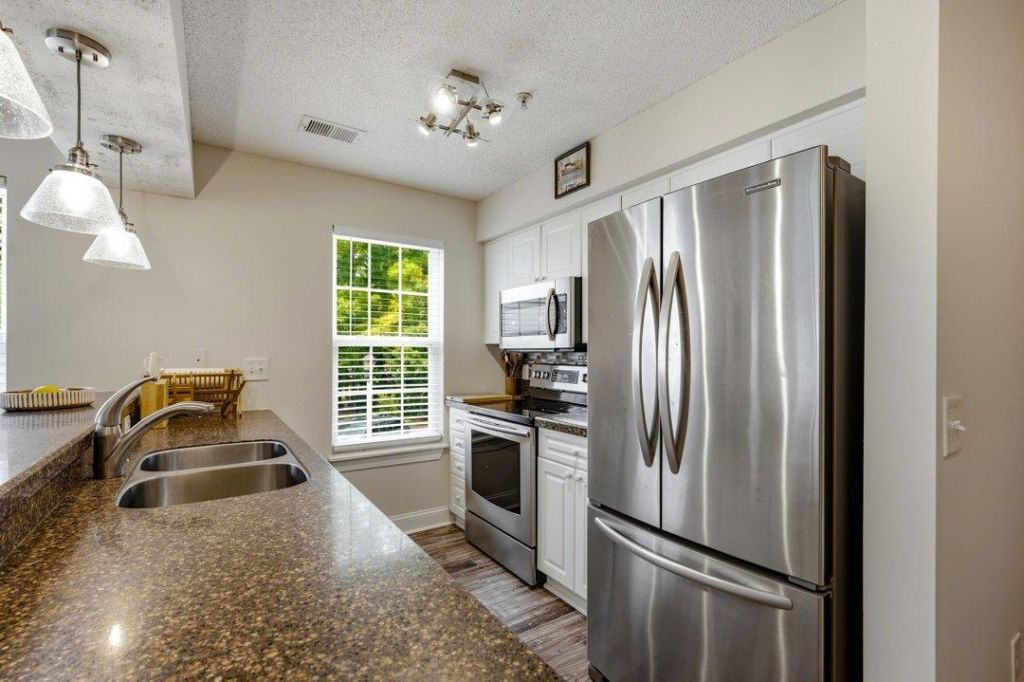 627 Woodmoor Dr.  Photo 18