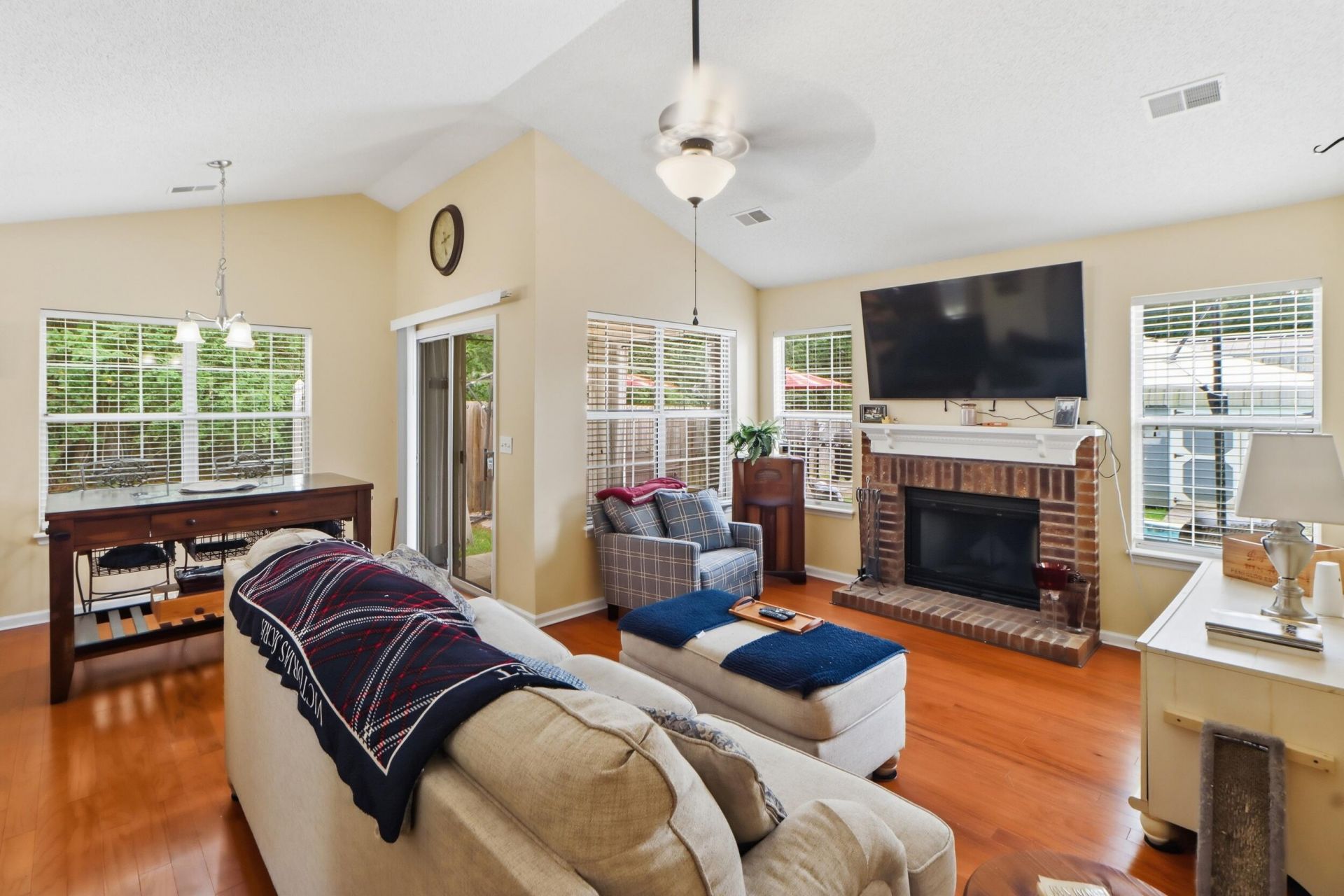 224 Windsor Mill Road Photo 8