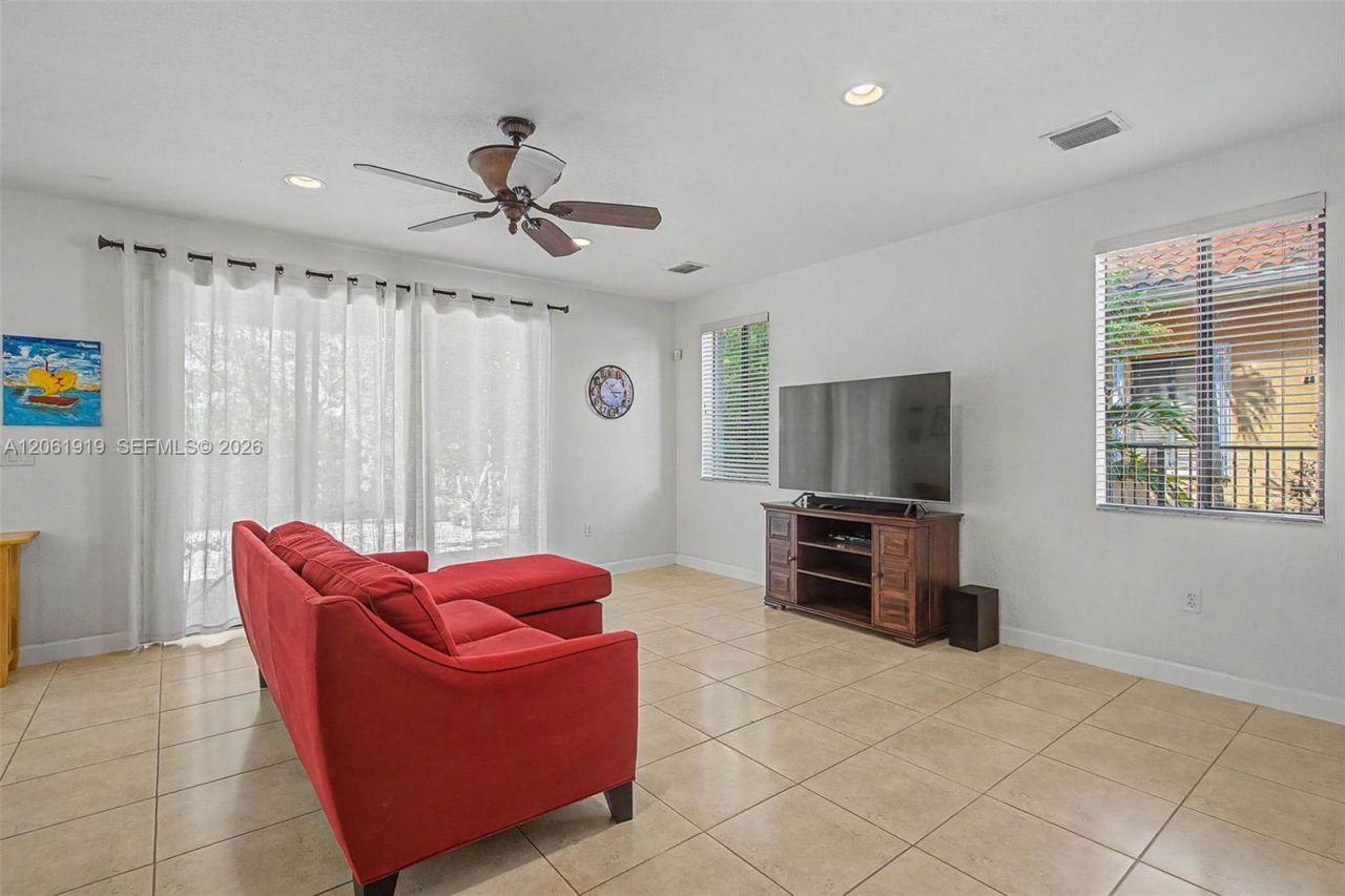 7926 SW 195th Ter, Cutler Bay, FL 33157 Photo