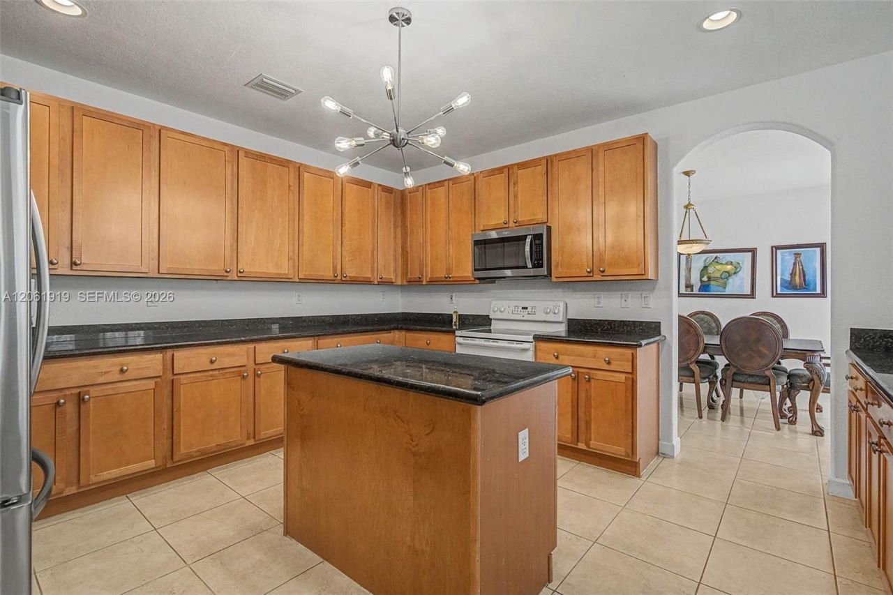 7926 SW 195th Ter, Cutler Bay, FL 33157 Photo
