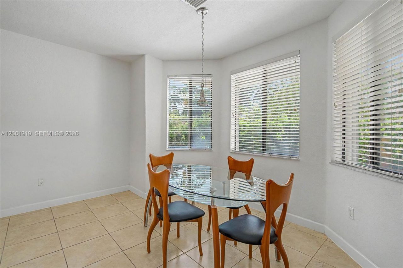 7926 SW 195th Ter, Cutler Bay, FL 33157 Photo