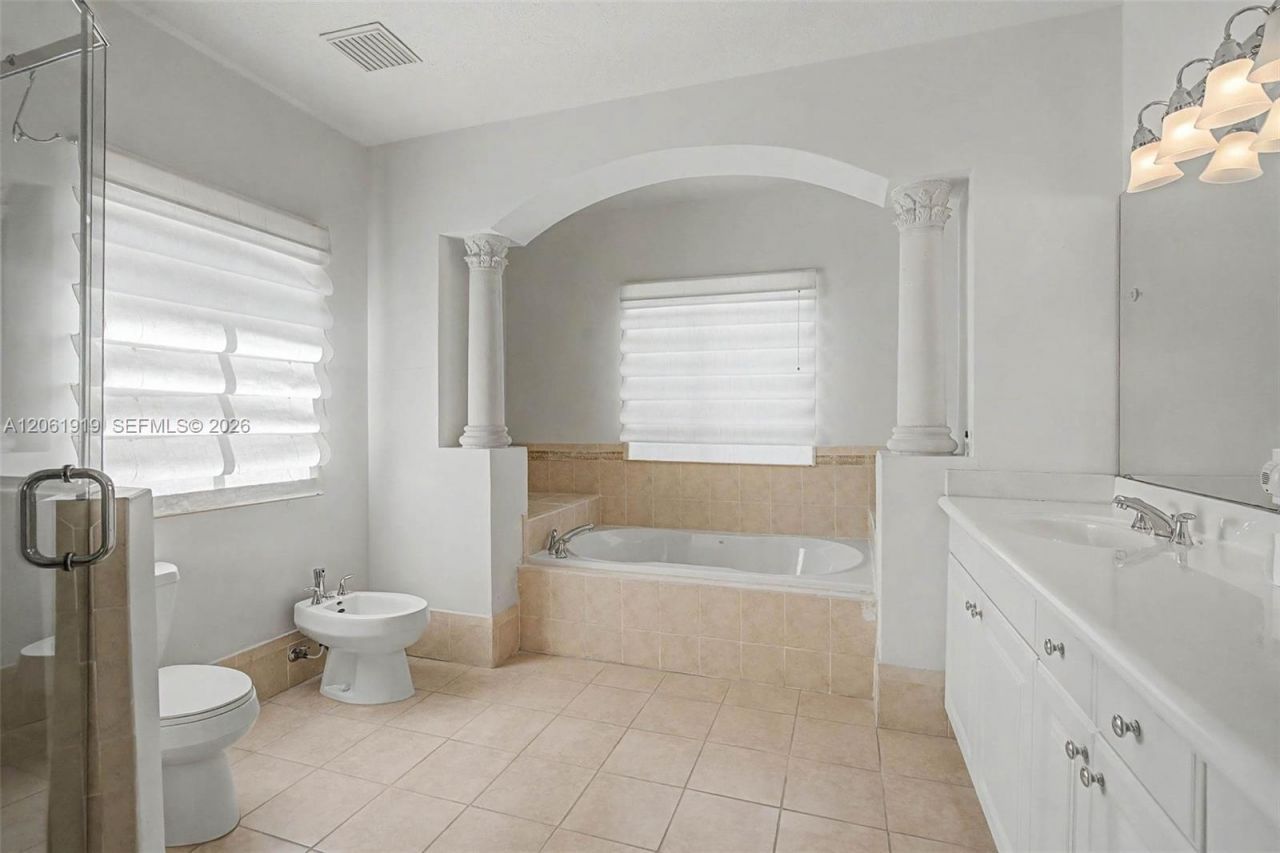 7926 SW 195th Ter, Cutler Bay, FL 33157 Photo