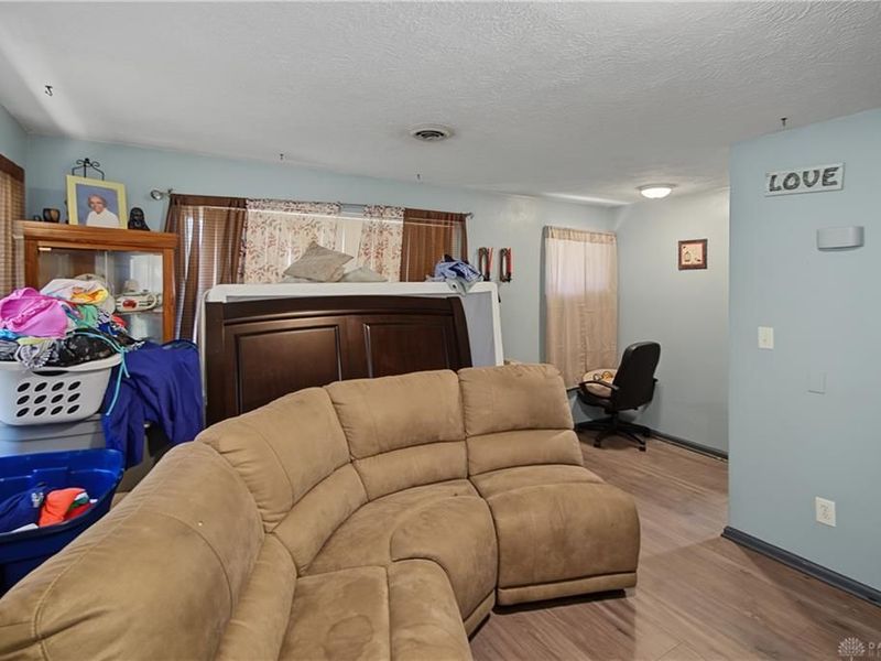 621 Bonnycastle Avenue, Englewood, OH 45322 Photo 2