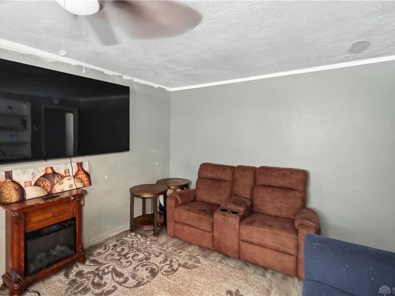 621 Bonnycastle Avenue, Englewood, OH 45322 Photo 5