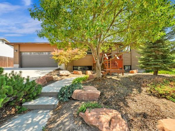 2532 E CLIFF SWALLOW DR , Sandy, UT 84093