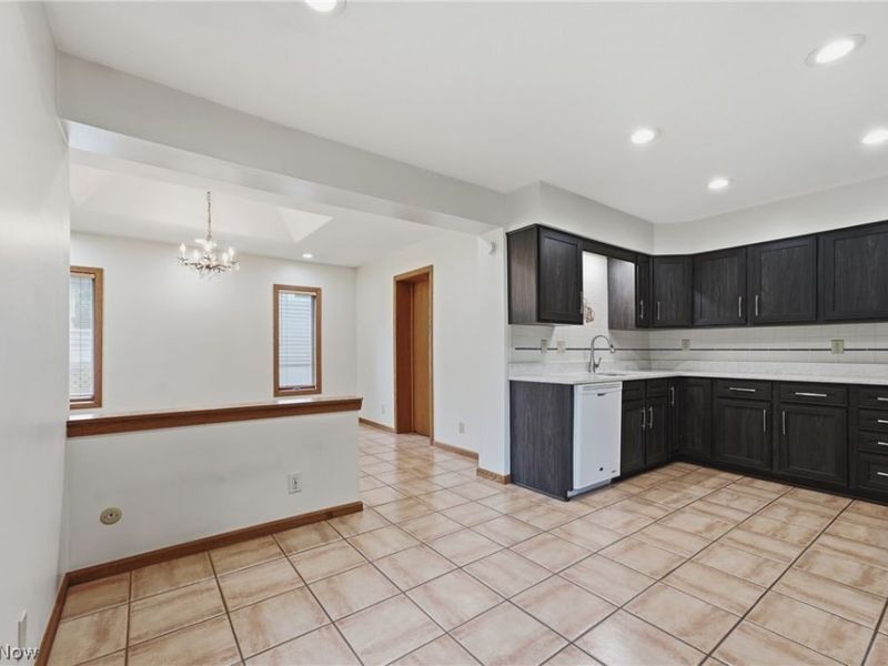 2260 Englewood Avenue , Akron, OH 44312 Photo 13